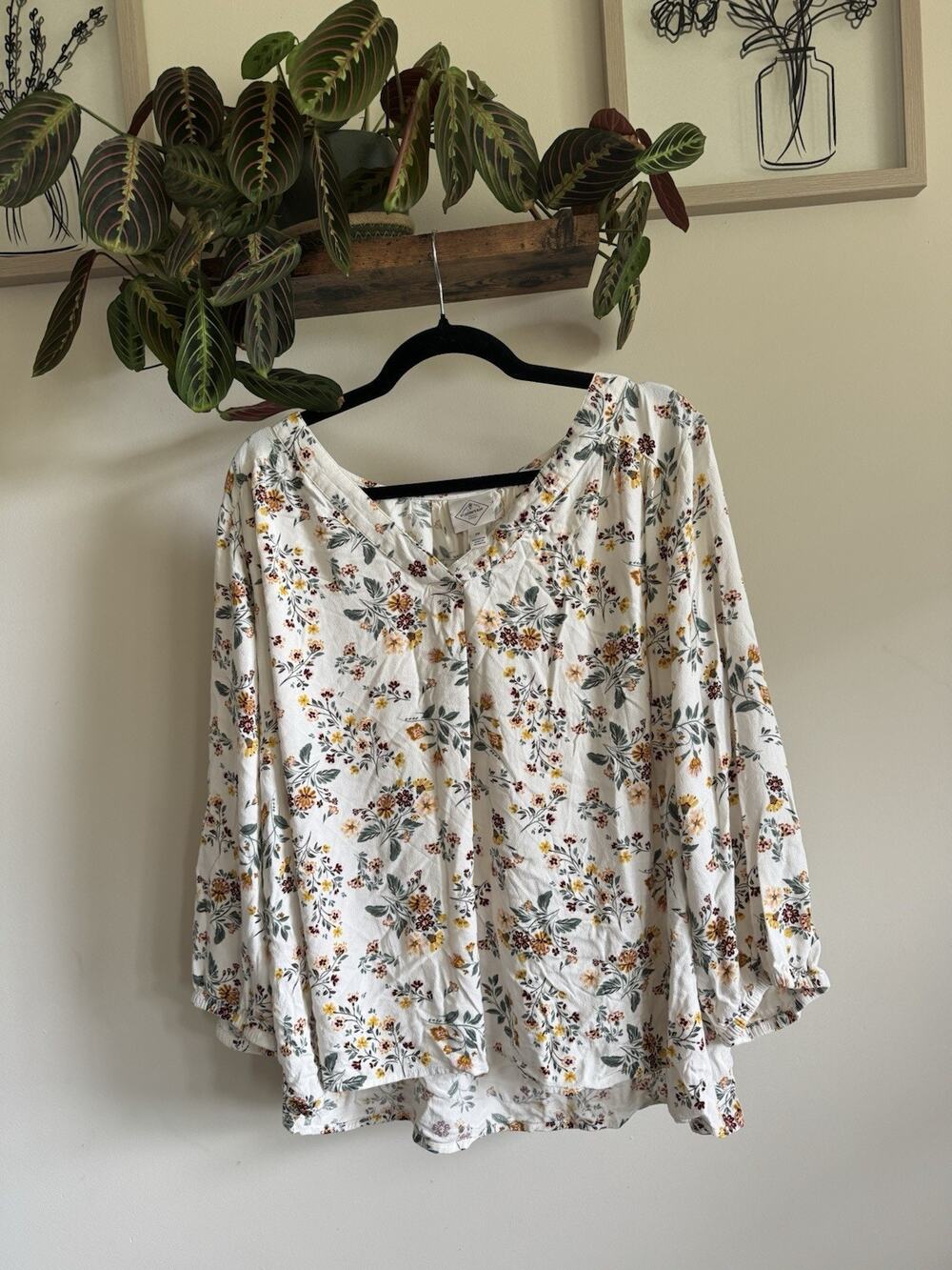 St. John's Bay Floral Peasant Blouse 2X White Yellow Boho Rayon Long Sleeve